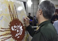 «سرزمین خورشید» با نمایش عکس‌های کمتر دیده‌شده دفاع مقدس و آثار پشت‌صحنه احمدرضا درویش افتتاح شد