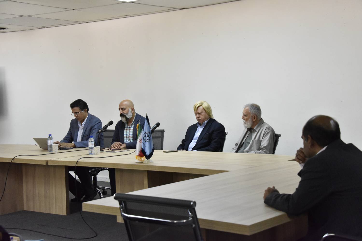 در جستوجوی زبان هنری برای فاجعه؛ نخستین نشست «بیان هنری فاجعه میناب»